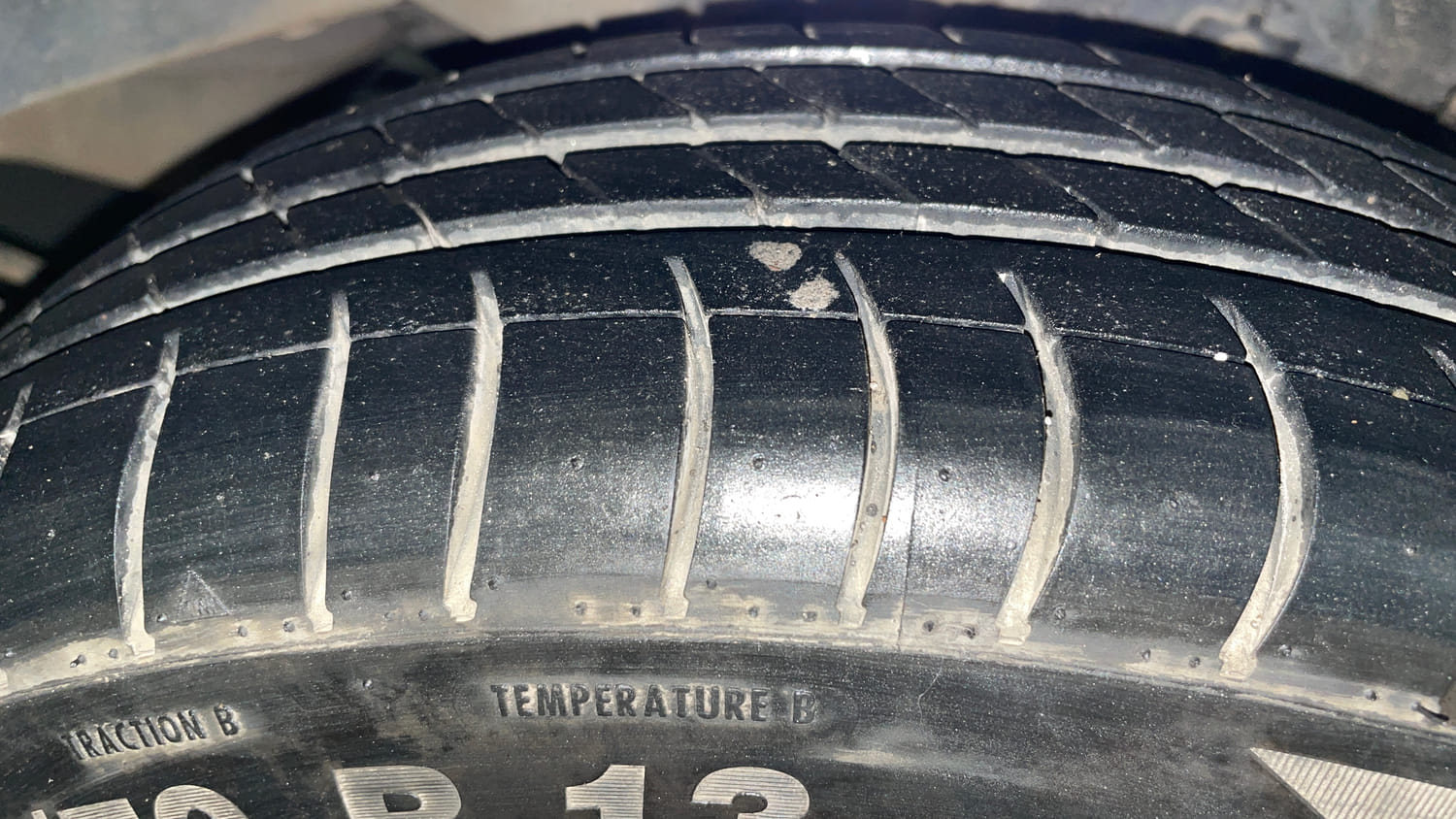 Used 2013 Hyundai Eon Magna Petrol Manual tyres LEFT REAR TYRE TREAD VIEW