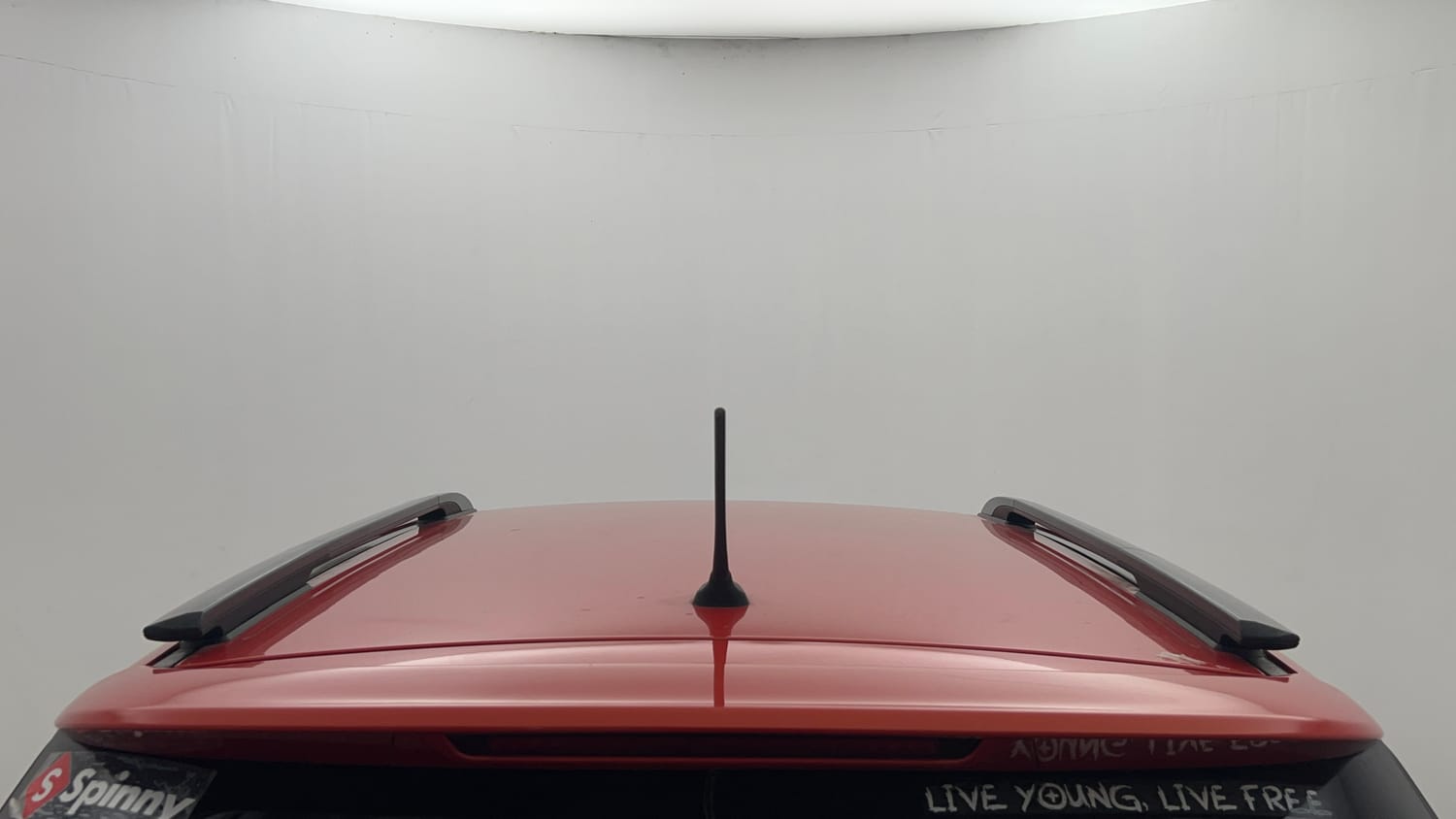 Used 2020 Mahindra XUV 300 W8 1.2 Petrol Petrol Manual exterior EXTERIOR ROOF VIEW