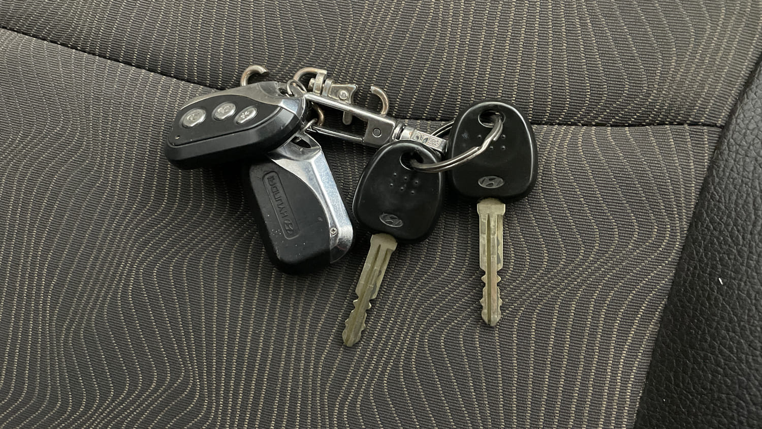 Used 2013 Hyundai Eon Magna Petrol Manual extra CAR KEY VIEW