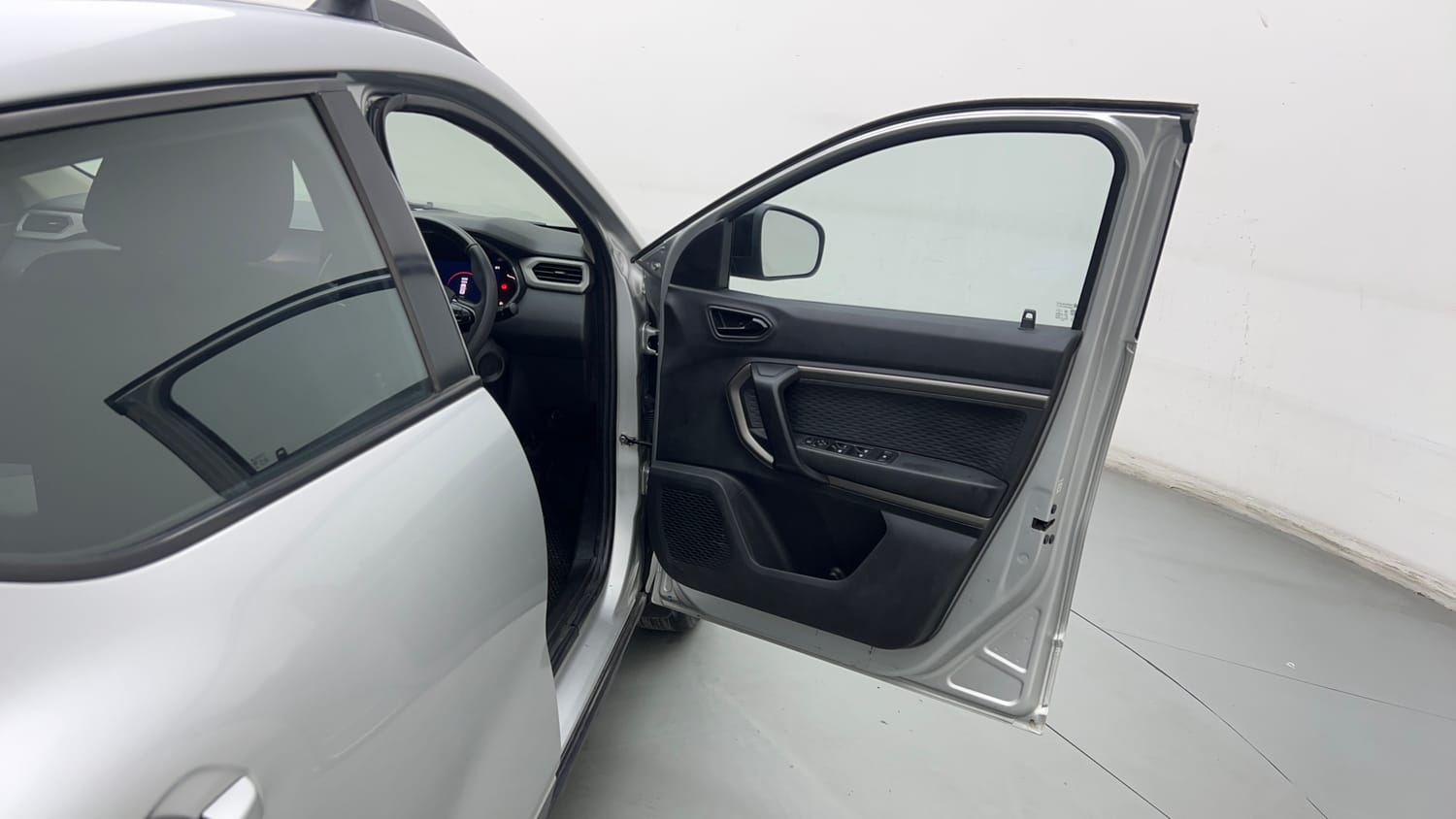 Used 2021 Renault Kiger RXZ 1.0 Turbo MT Petrol Manual interior RIGHT FRONT DOOR OPEN VIEW