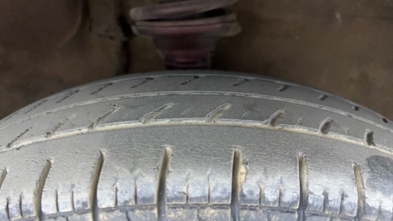 Used 2016 Maruti Suzuki Alto 800 LXi Petrol Manual tyres RIGHT FRONT TYRE TREAD VIEW