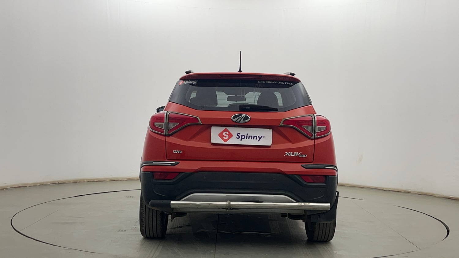 Used 2020 Mahindra XUV 300 W8 1.2 Petrol Petrol Manual exterior BACK VIEW
