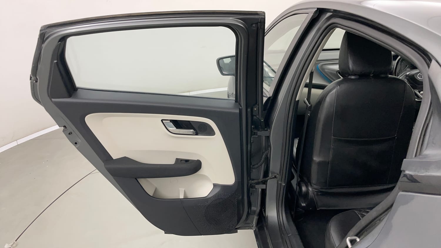 Used 2022 Tata Altroz XZ Plus Diesel Diesel Manual interior LEFT REAR DOOR OPEN VIEW