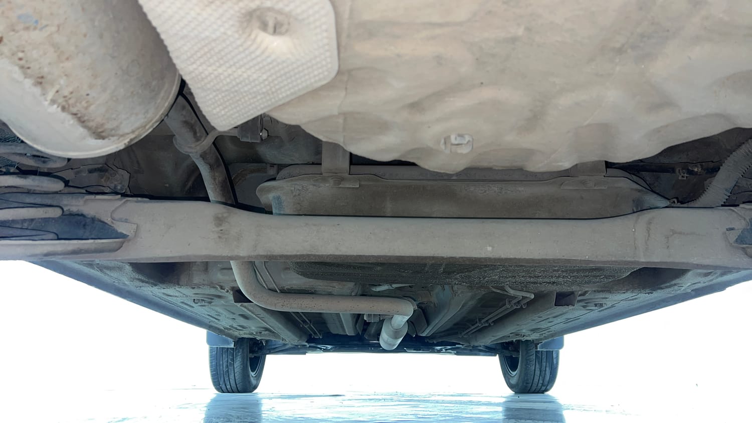 Used 2021 Renault Kiger RXZ 1.0 Turbo MT Petrol Manual extra REAR UNDERBODY VIEW (TAKEN FROM REAR)