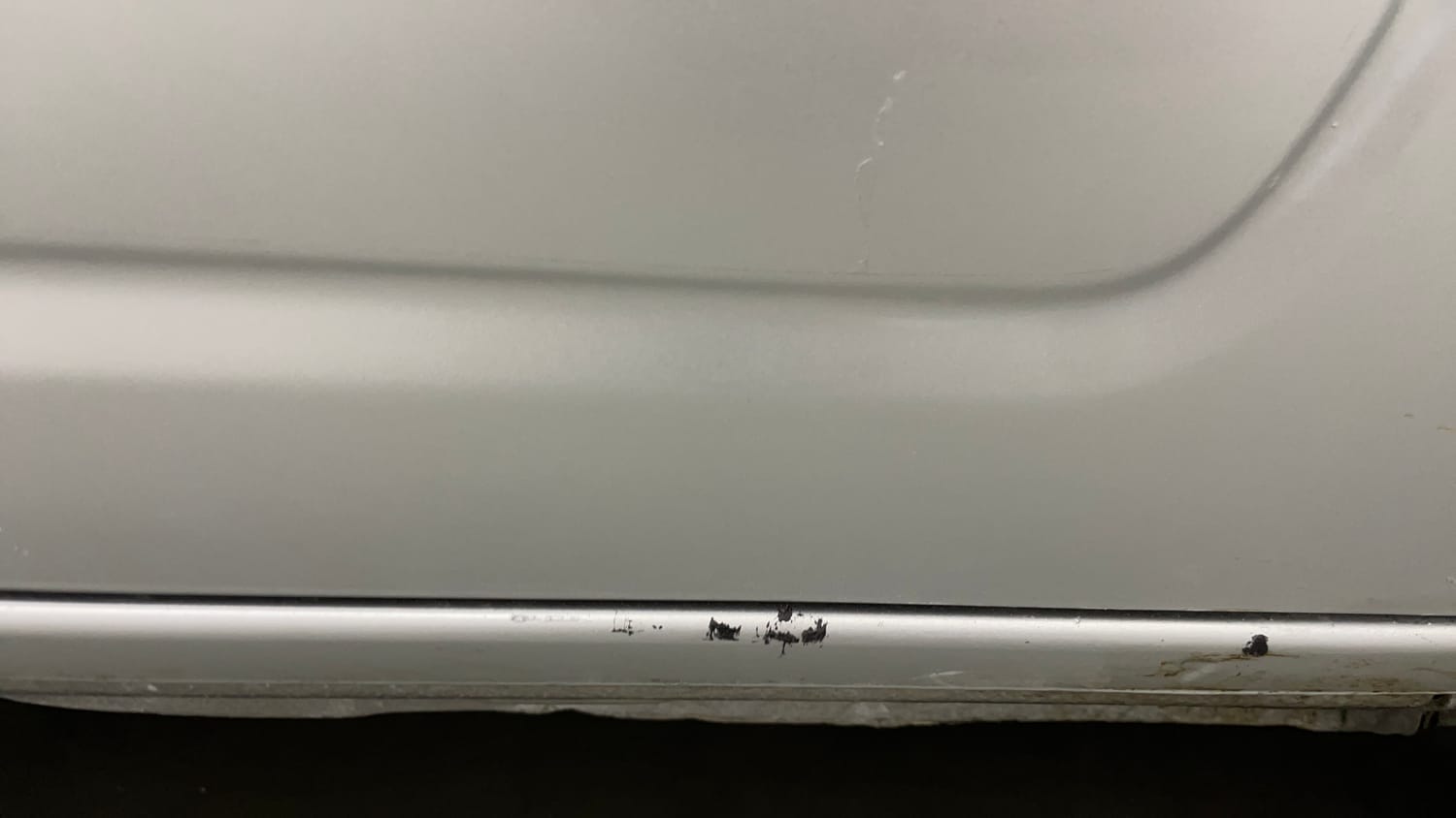 Used 2017 Renault Kwid 1.0 RXT Petrol Manual dents MINOR SCRATCH