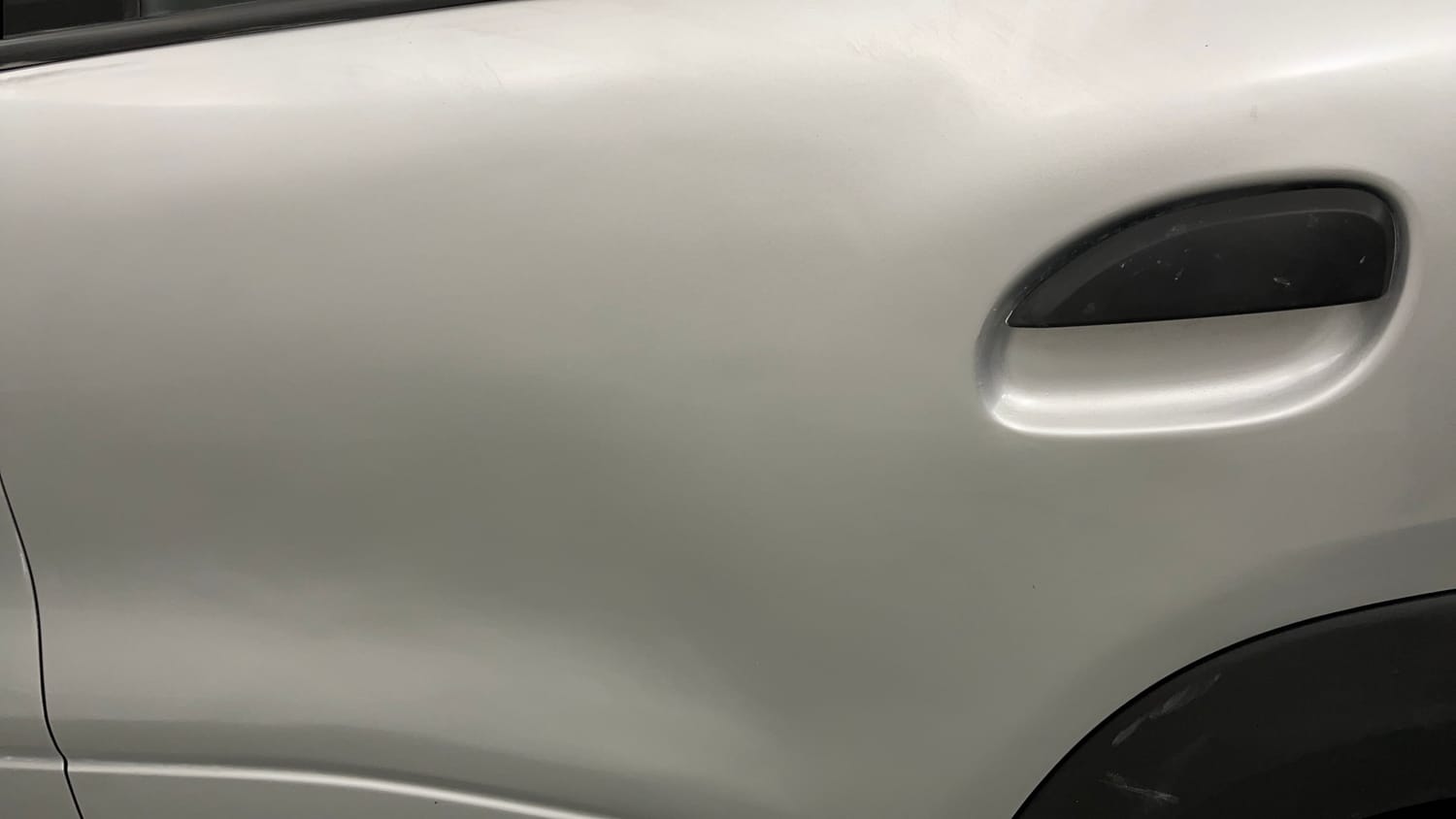 Used 2017 Renault Kwid 1.0 RXT Petrol Manual dents MINOR DENT