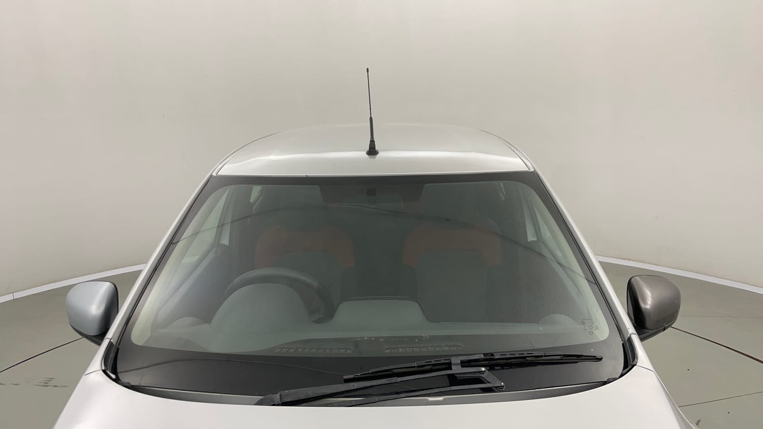 Used 2017 Renault Kwid 1.0 RXT Petrol Manual exterior FRONT WINDSHIELD VIEW