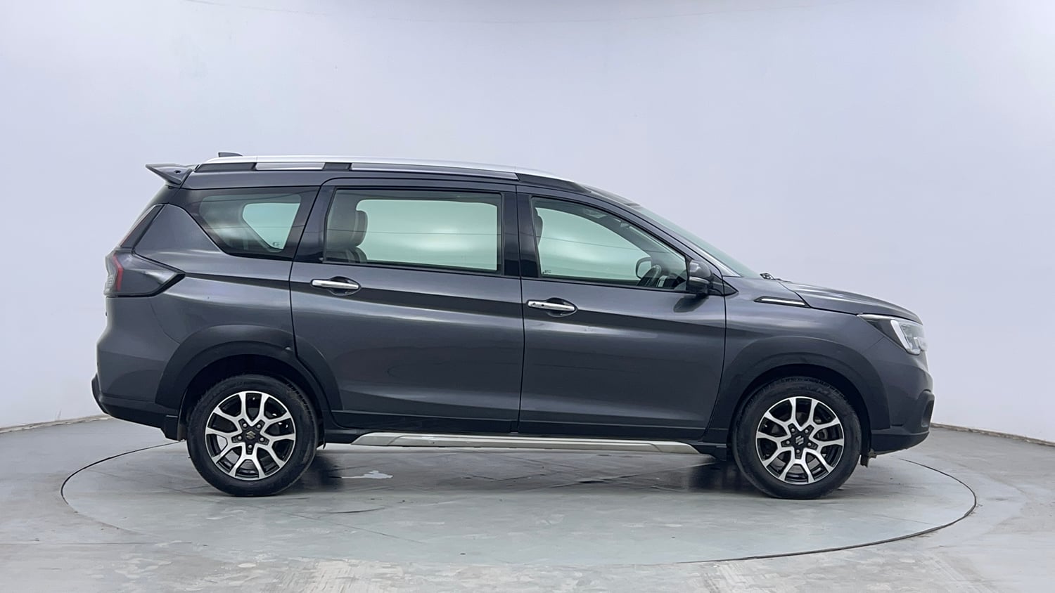 Used 2022 Maruti Suzuki XL6 Alpha Plus AT Petrol Petrol Automatic exterior RIGHT SIDE VIEW