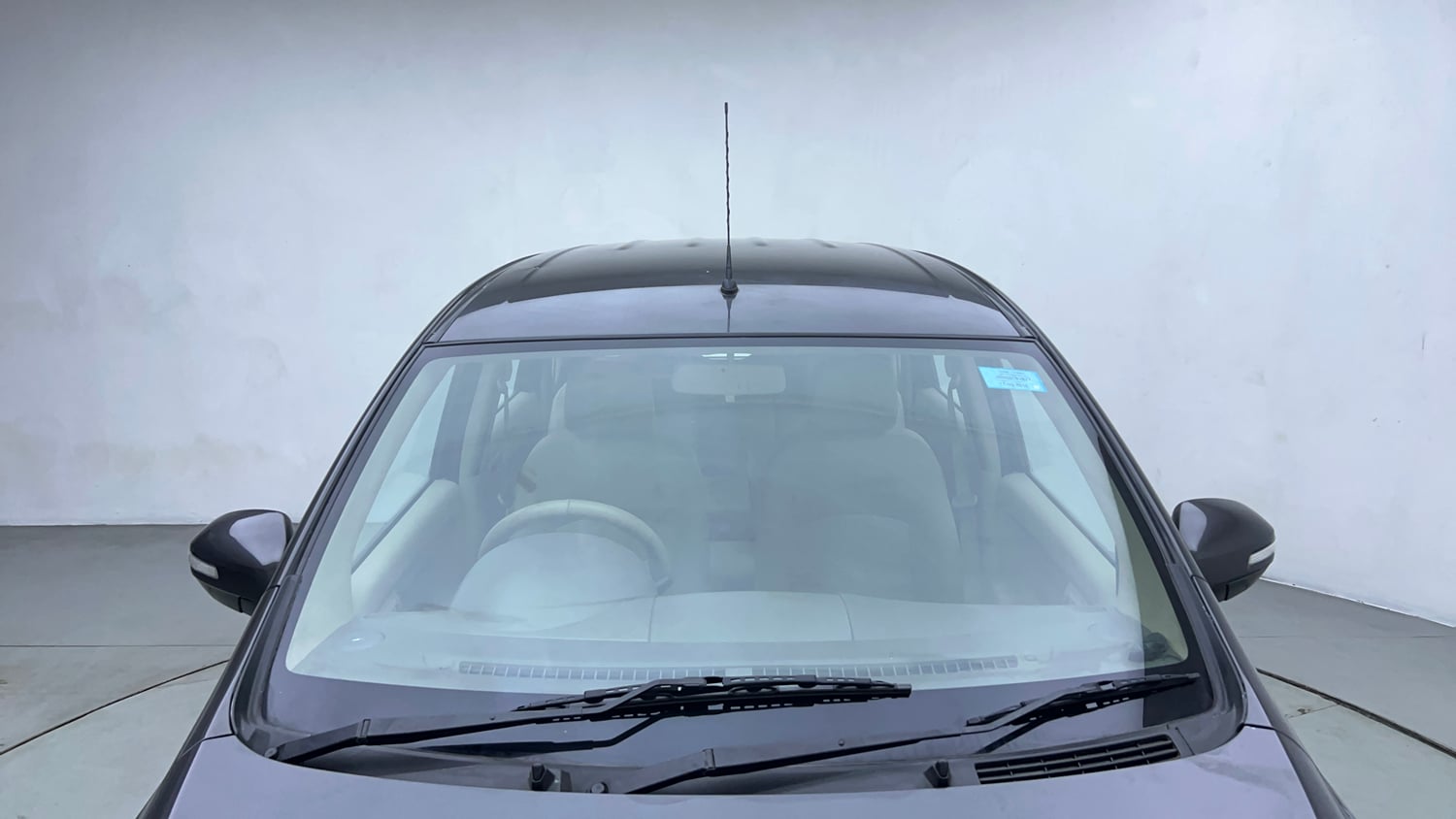Used 2016 Maruti Suzuki Ertiga VXI AT Petrol Automatic exterior FRONT WINDSHIELD VIEW