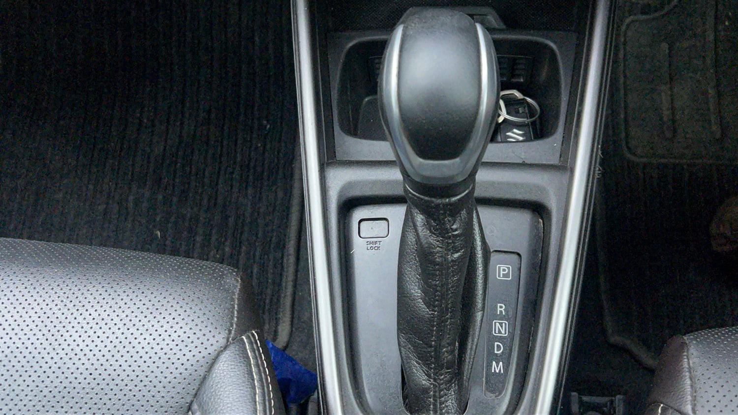 Used 2022 Maruti Suzuki XL6 Alpha Plus AT Petrol Petrol Automatic interior GEAR  KNOB VIEW
