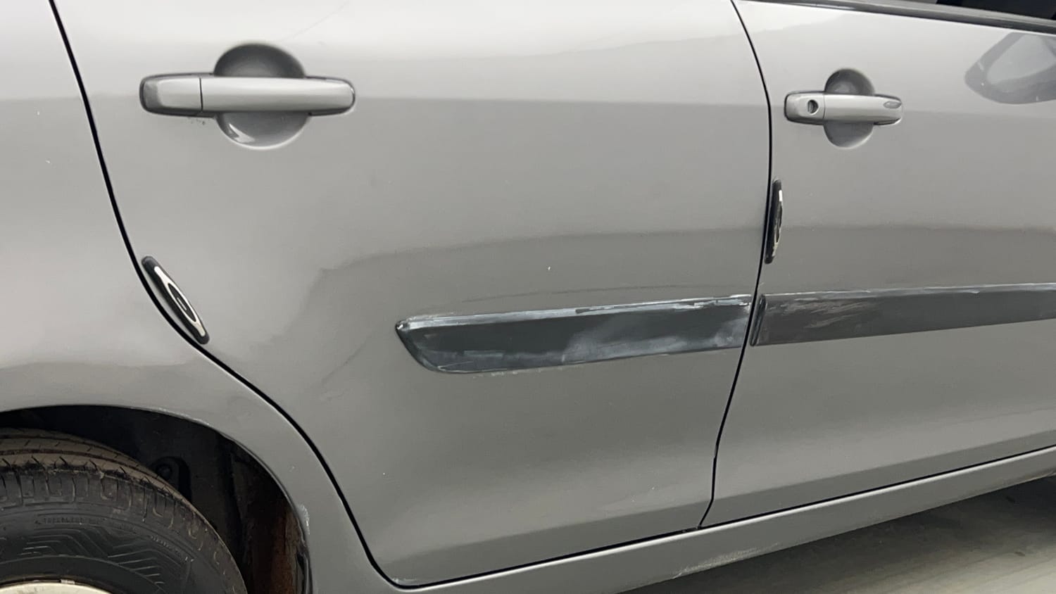 Used 2012 Maruti Suzuki Swift VXi Petrol Manual dents MINOR DENT