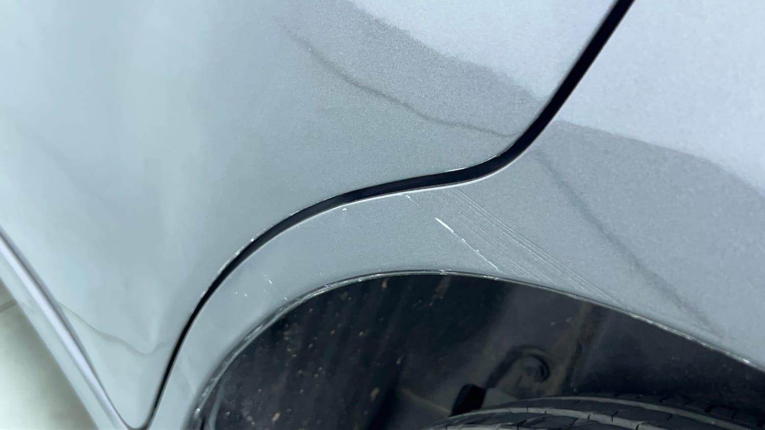 Used 2016 Maruti Suzuki Ertiga VXI AT Petrol Automatic dents MINOR SCRATCH