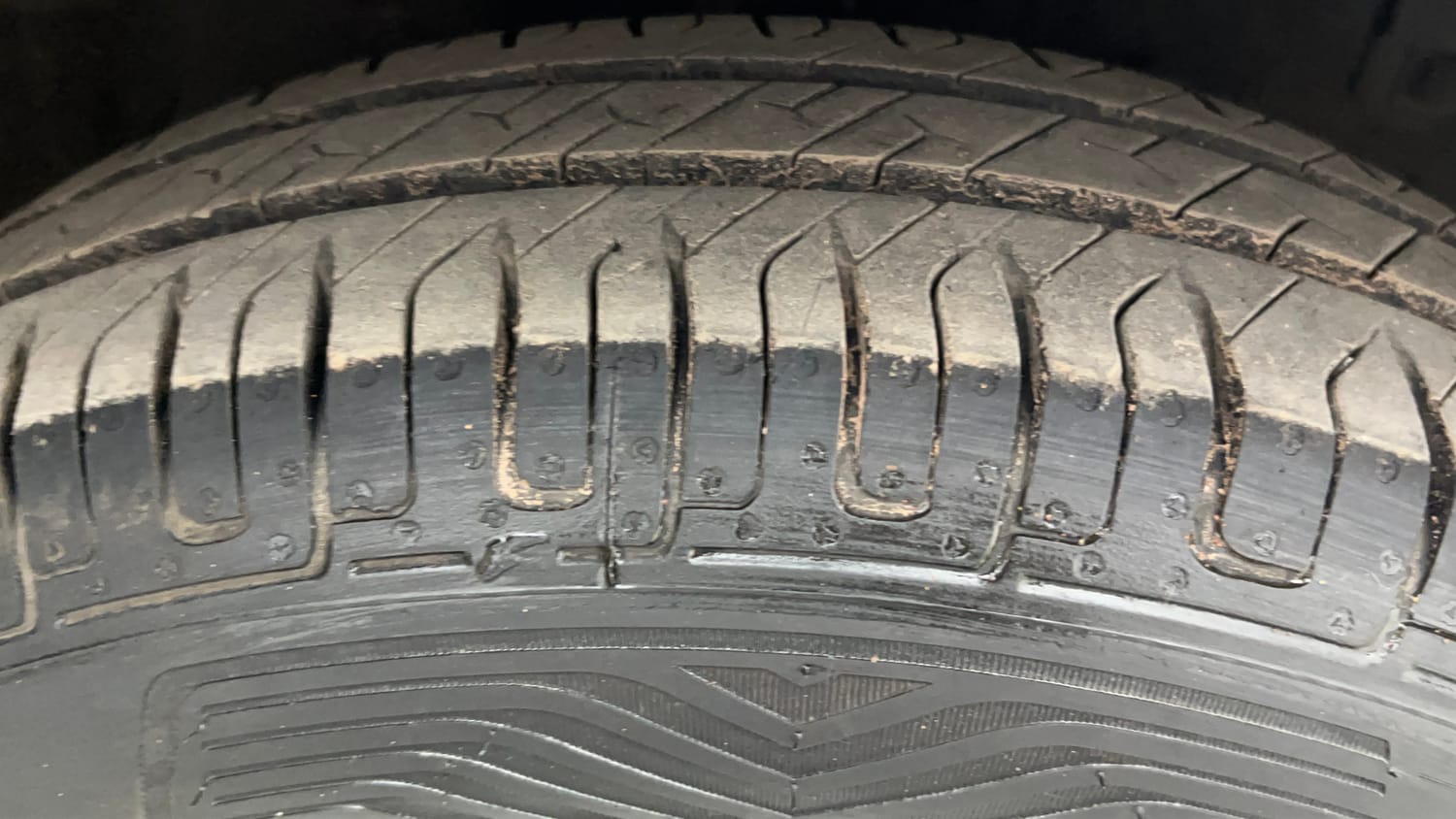 Used 2012 Maruti Suzuki Swift VXi Petrol Manual tyres RIGHT FRONT TYRE TREAD VIEW
