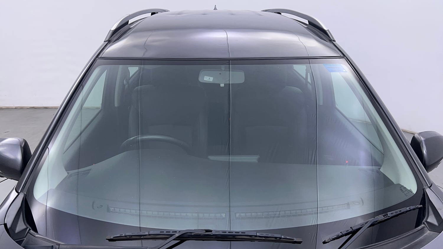 Used 2022 Maruti Suzuki XL6 Alpha Plus AT Petrol Petrol Automatic exterior FRONT WINDSHIELD VIEW