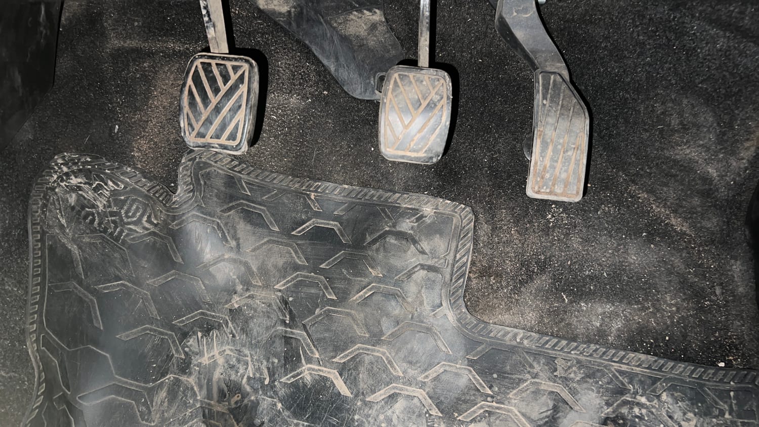 Used 2012 Maruti Suzuki Swift VXi Petrol Manual interior PEDALS VIEW