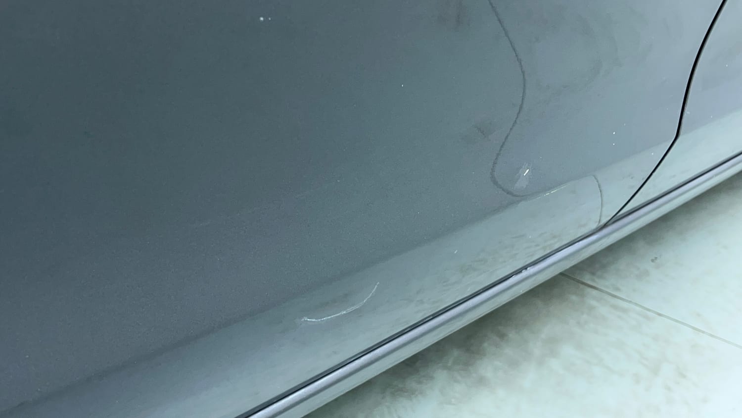 Used 2016 Maruti Suzuki Ertiga VXI AT Petrol Automatic dents MINOR DENT