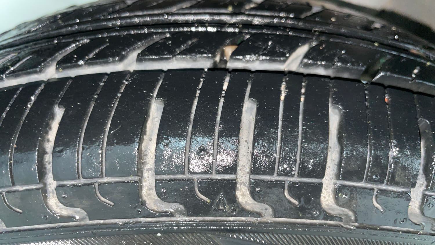 Used 2017 Renault Kwid 1.0 RXT Petrol Manual tyres RIGHT REAR TYRE TREAD VIEW