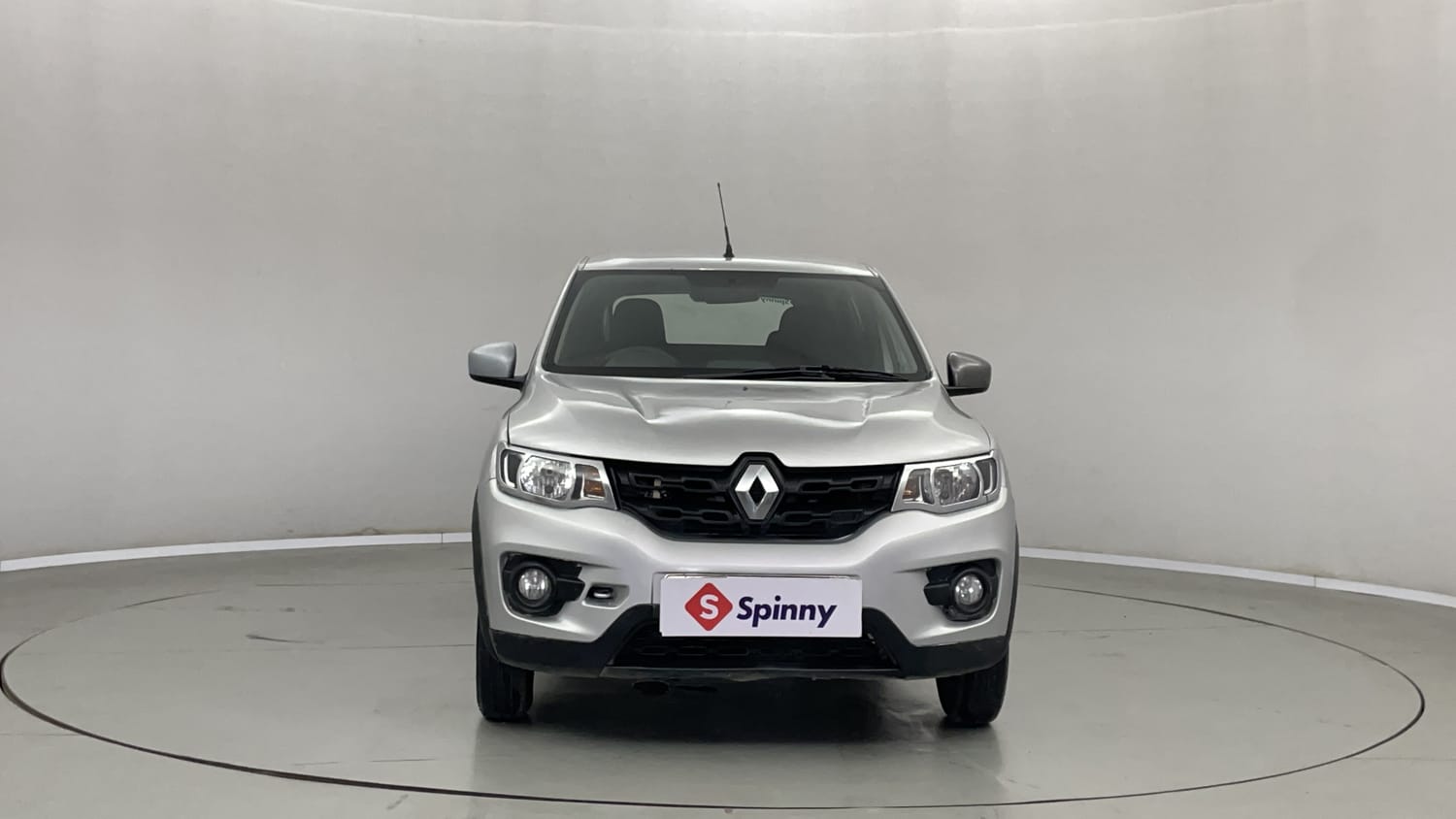 Used 2017 Renault Kwid 1.0 RXT Petrol Manual exterior FRONT VIEW