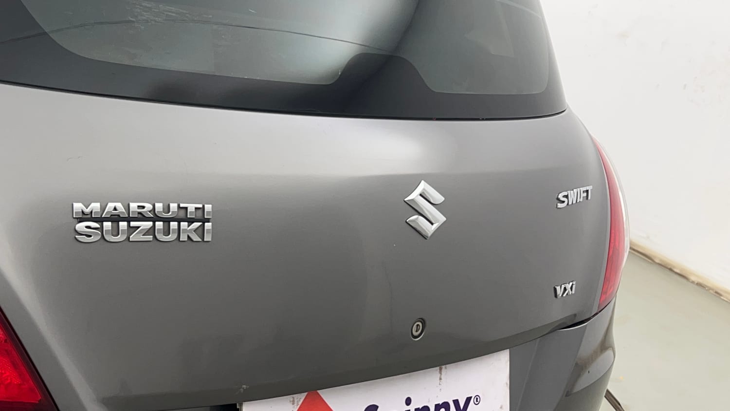Used 2012 Maruti Suzuki Swift VXi Petrol Manual dents MINOR SCRATCH