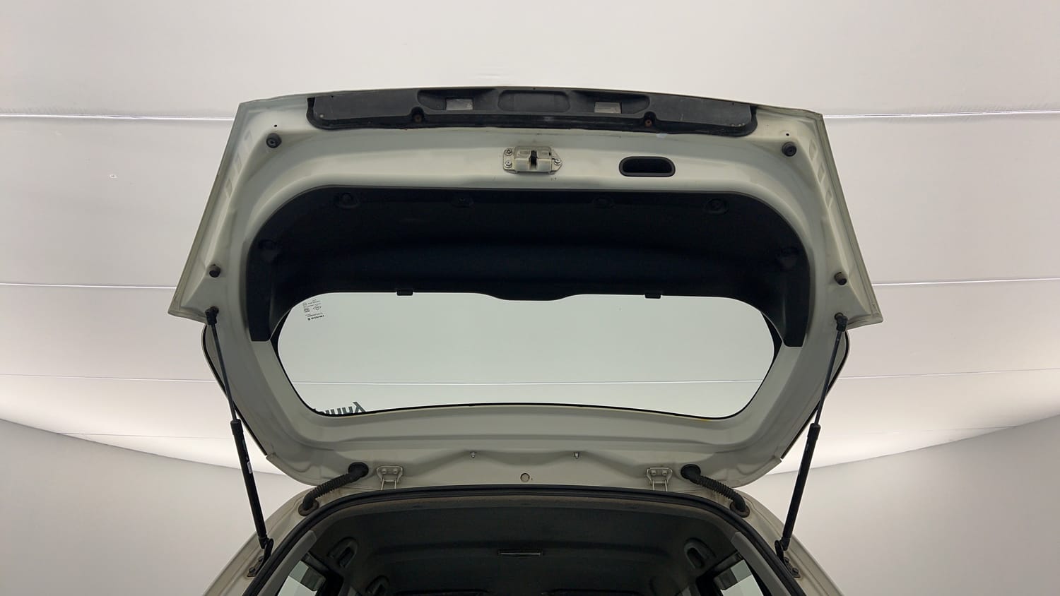 Used 2014 Maruti Suzuki Swift VXi Petrol Manual interior DICKY DOOR OPEN VIEW
