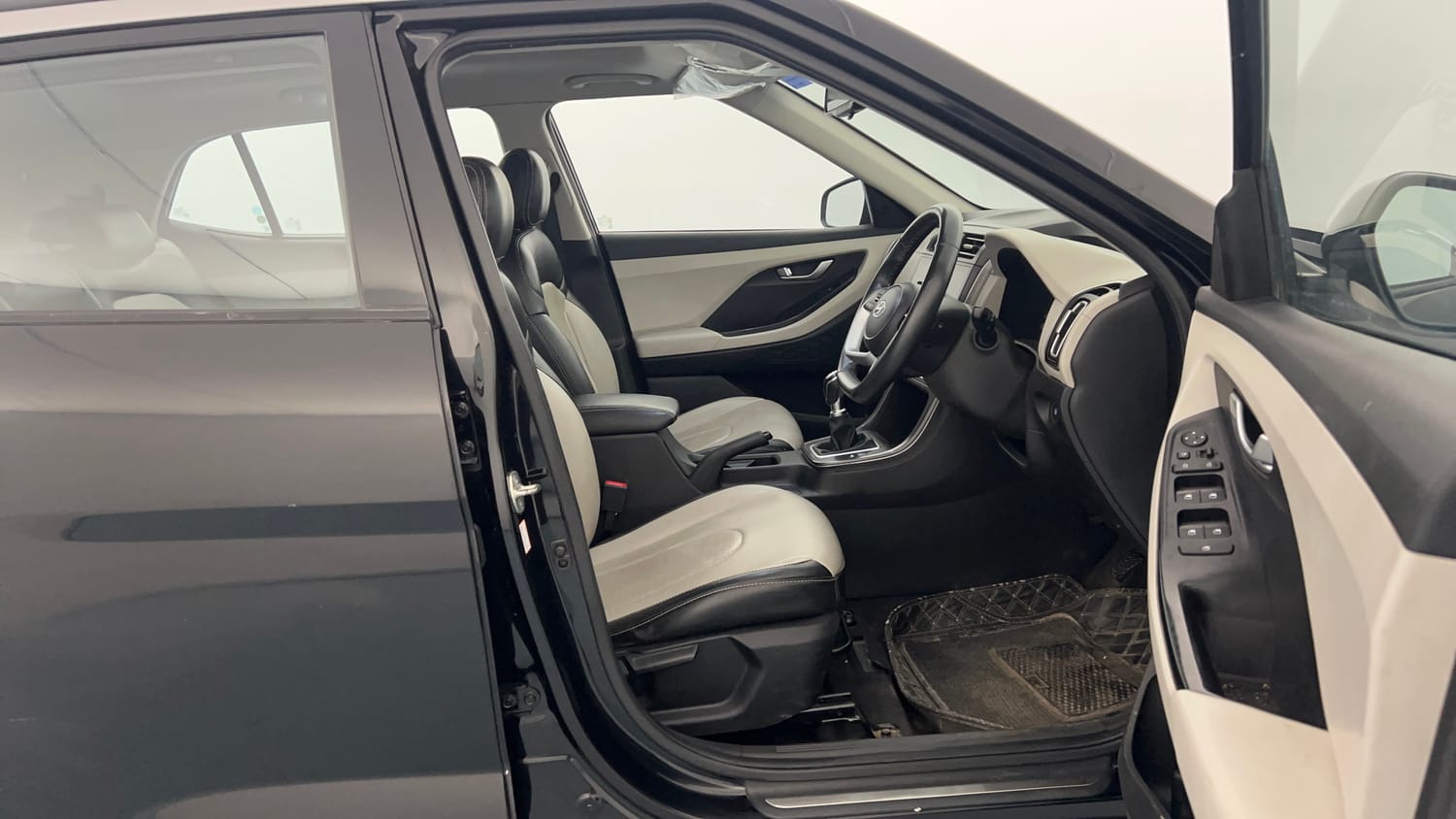 Used 2023 Hyundai Creta SX 1.5 Petrol Petrol Manual interior RIGHT SIDE FRONT DOOR CABIN VIEW