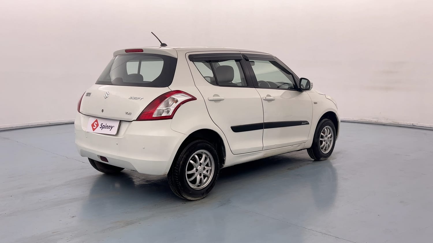 Used 2014 Maruti Suzuki Swift VXi Petrol Manual exterior RIGHT REAR CORNER VIEW