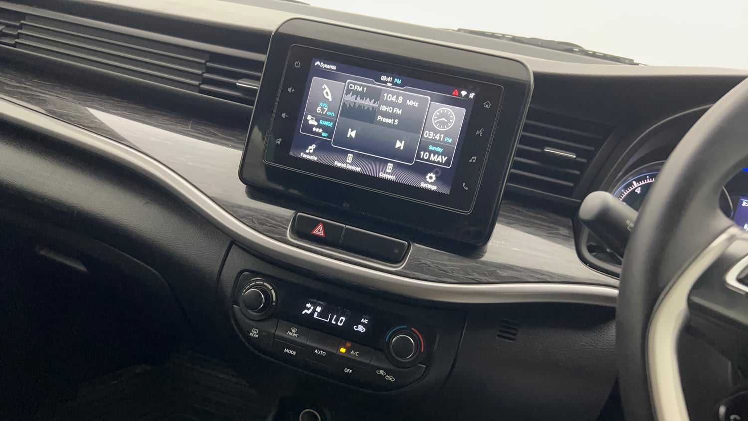 Used 2023 Maruti Suzuki XL6 Alpha MT Petrol Petrol Manual interior MUSIC SYSTEM & AC CONTROL VIEW