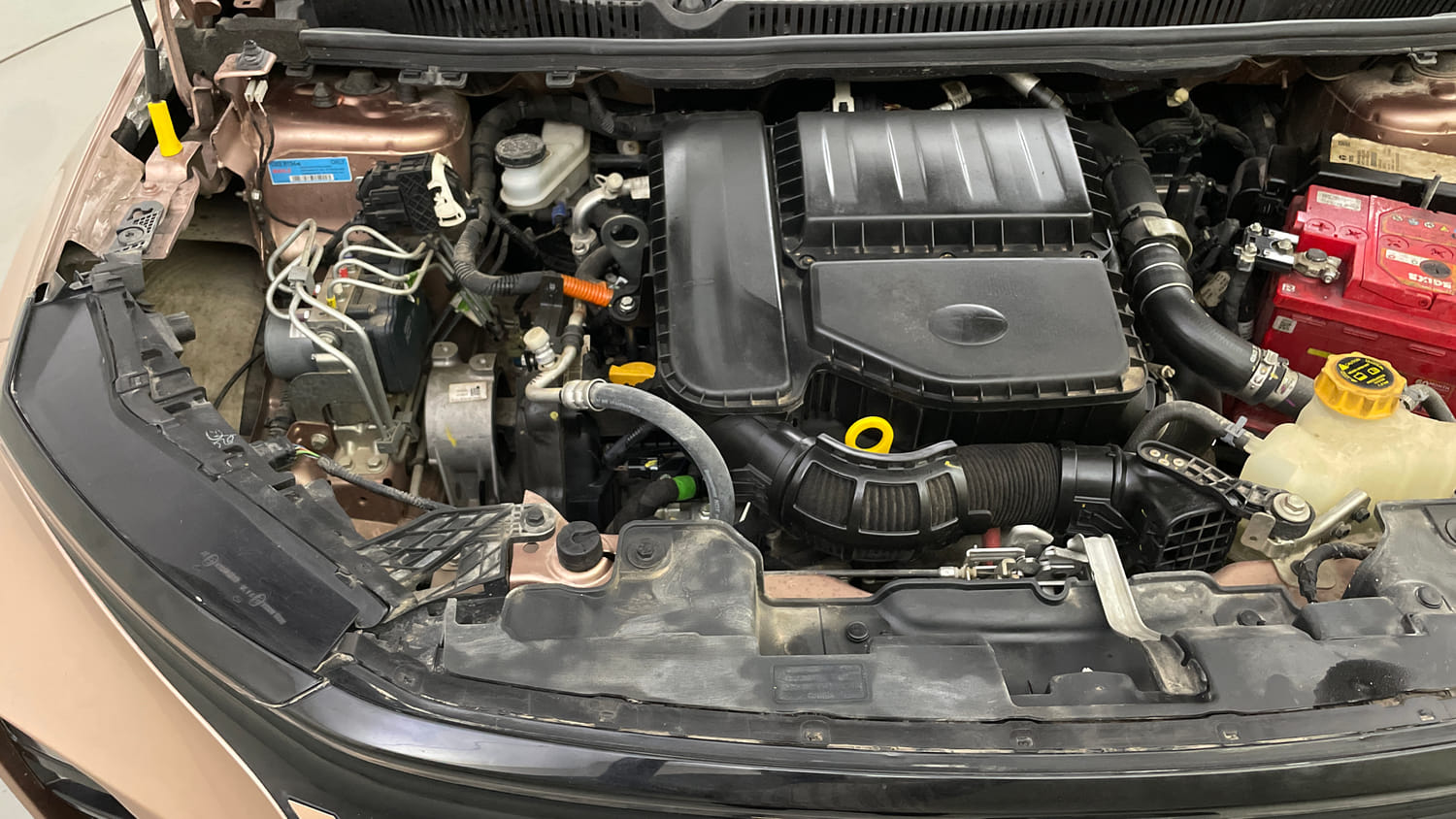Used 2025 Tata Curvv Accomplished Plus A 1.5 Kryojet Diesel 6MT Diesel Manual engine ENGINE RIGHT SIDE VIEW