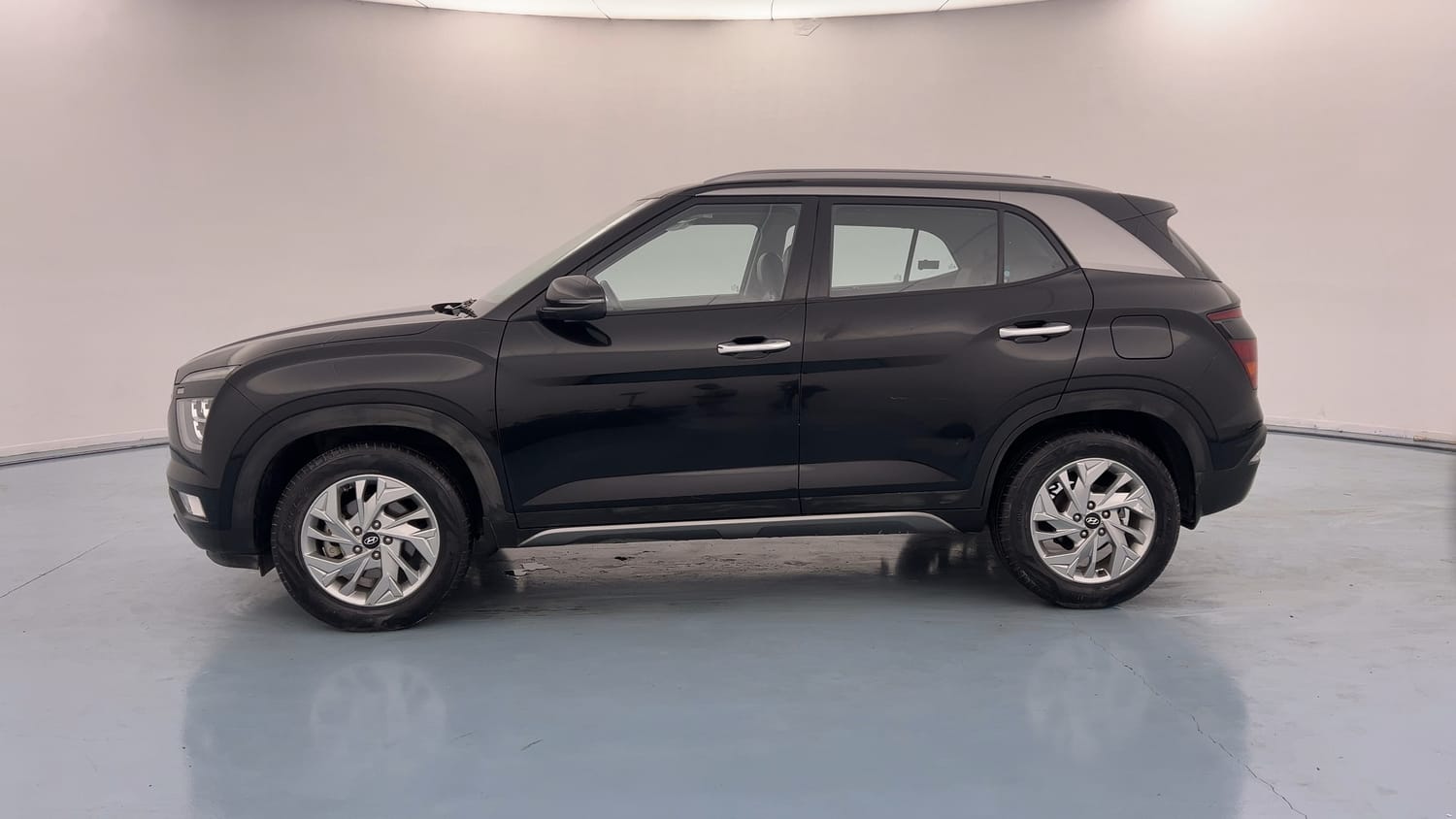 Used 2023 Hyundai Creta SX 1.5 Petrol Petrol Manual exterior LEFT SIDE VIEW