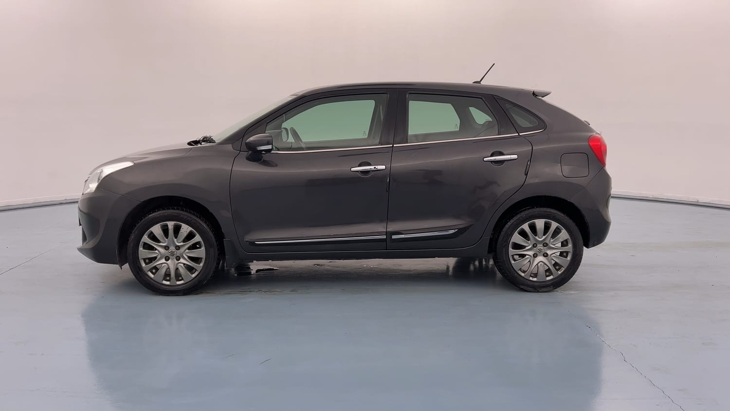 Used 2016 Maruti Suzuki Baleno Zeta 1.2 Petrol Manual exterior LEFT SIDE VIEW