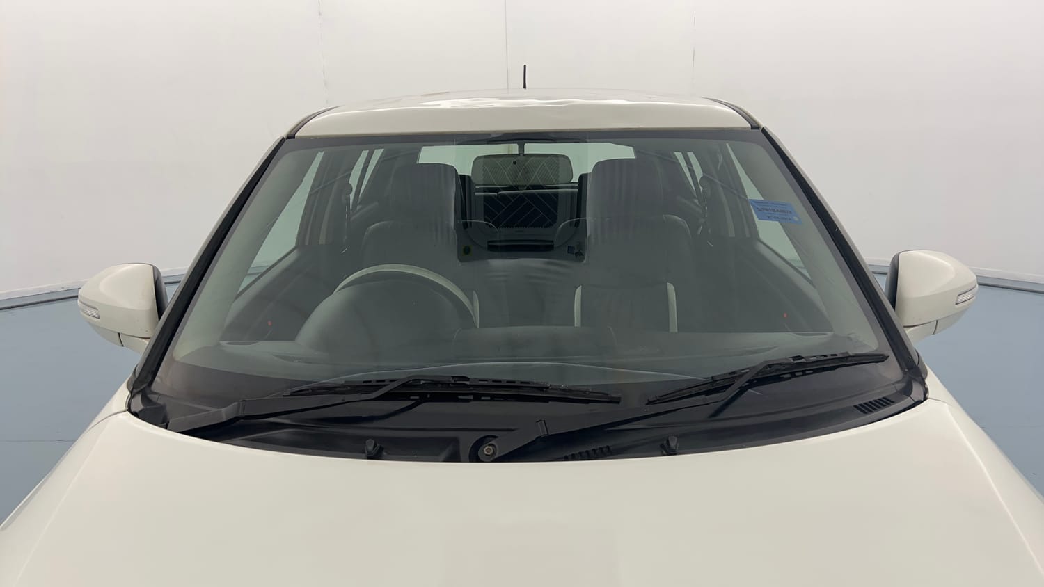 Used 2014 Maruti Suzuki Swift VXi Petrol Manual exterior FRONT WINDSHIELD VIEW