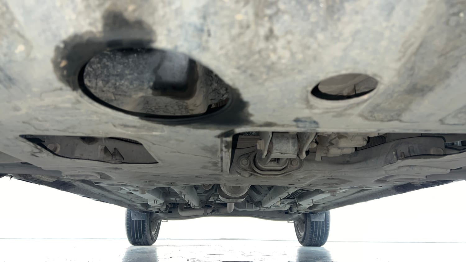 Used 2023 Hyundai Creta SX 1.5 Petrol Petrol Manual extra FRONT LEFT UNDERBODY VIEW