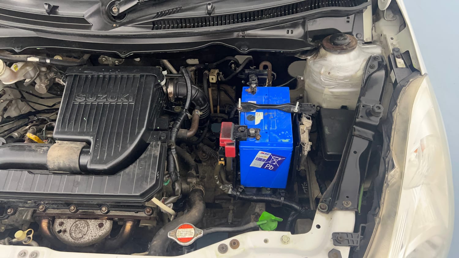 Used 2014 Maruti Suzuki Swift VXi Petrol Manual engine ENGINE LEFT SIDE VIEW
