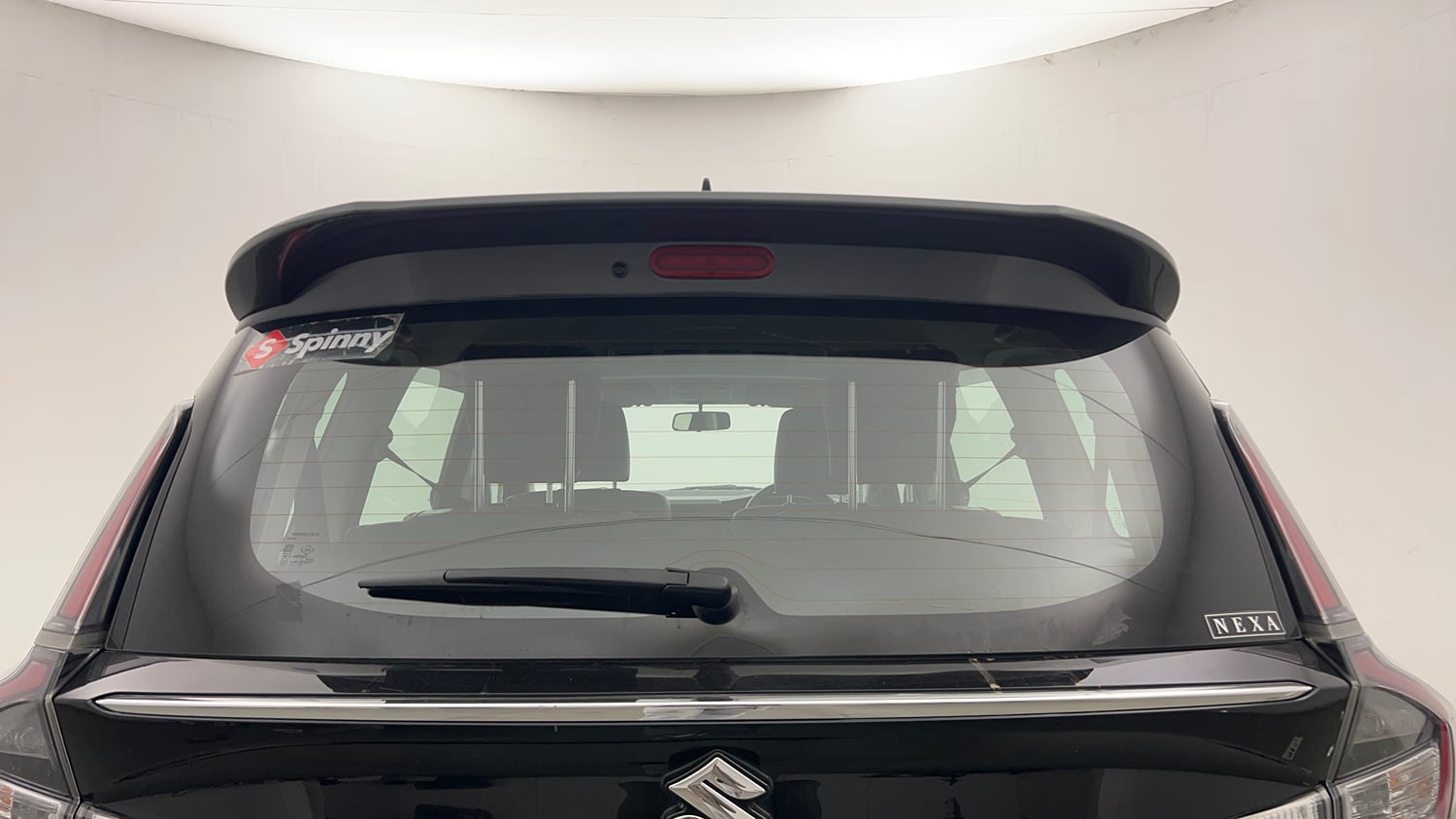 Used 2023 Maruti Suzuki XL6 Alpha MT Petrol Petrol Manual exterior BACK WINDSHIELD VIEW