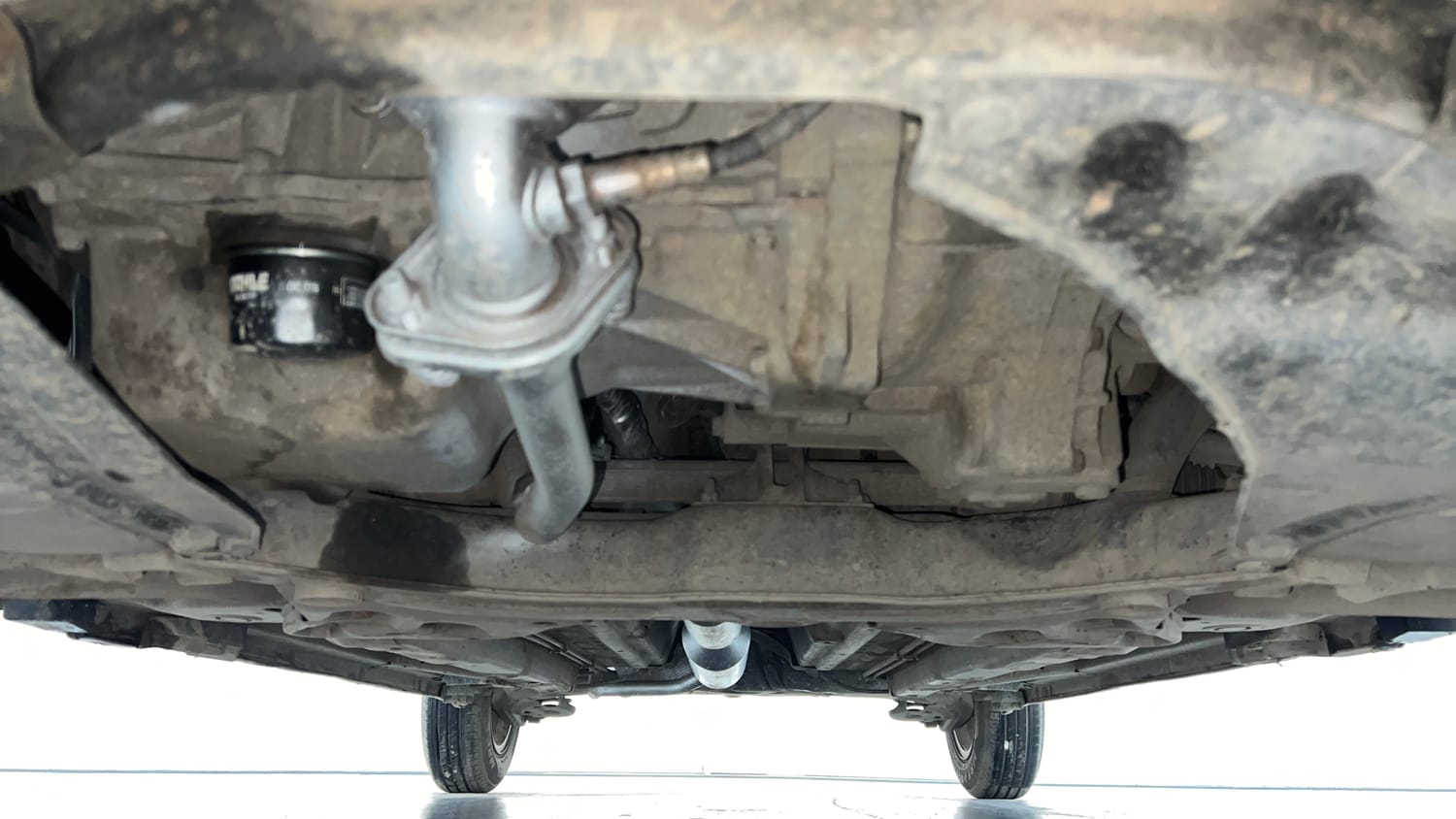 Used 2014 Maruti Suzuki Swift VXi Petrol Manual extra FRONT LEFT UNDERBODY VIEW