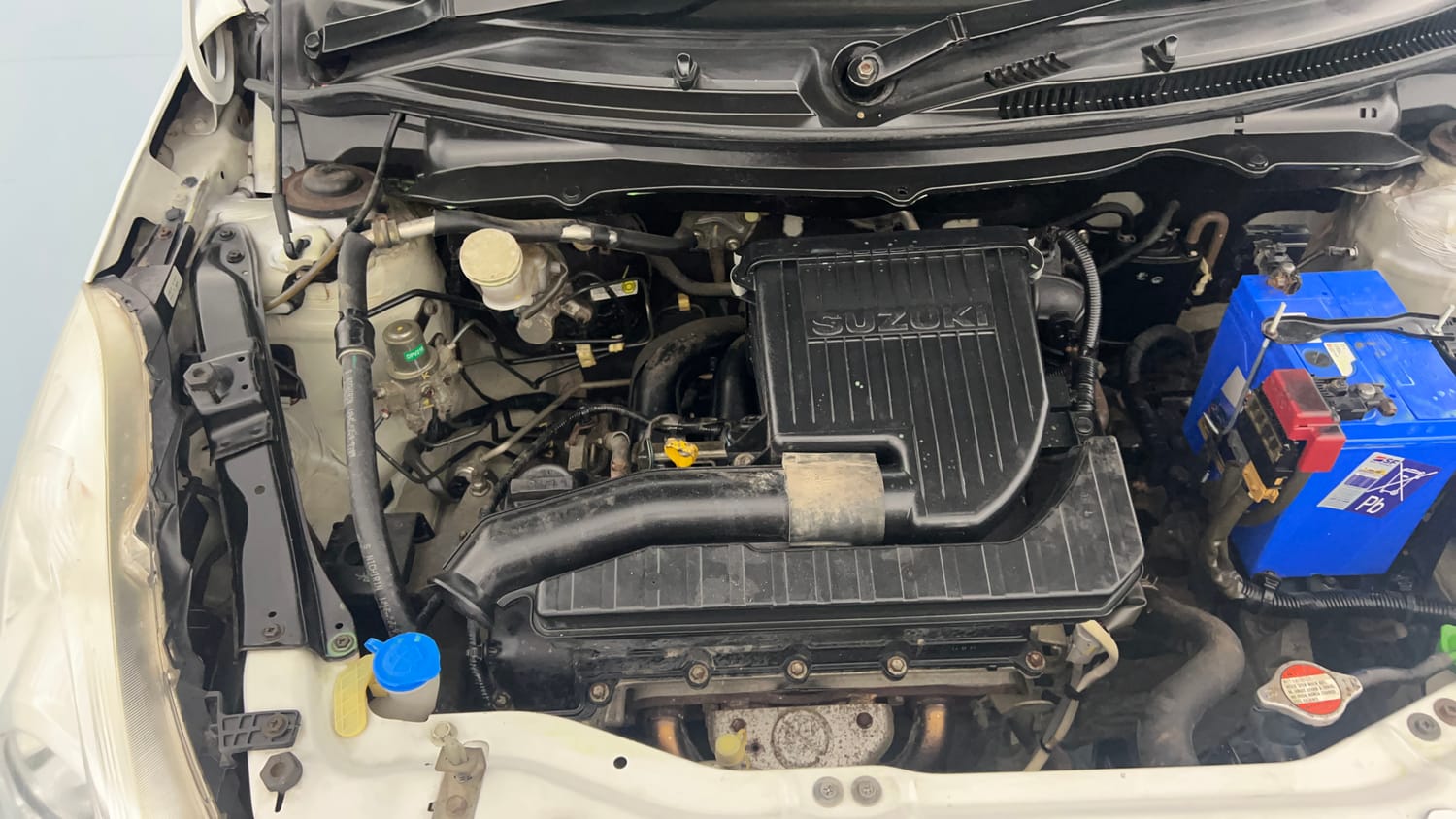 Used 2014 Maruti Suzuki Swift VXi Petrol Manual engine ENGINE RIGHT SIDE VIEW