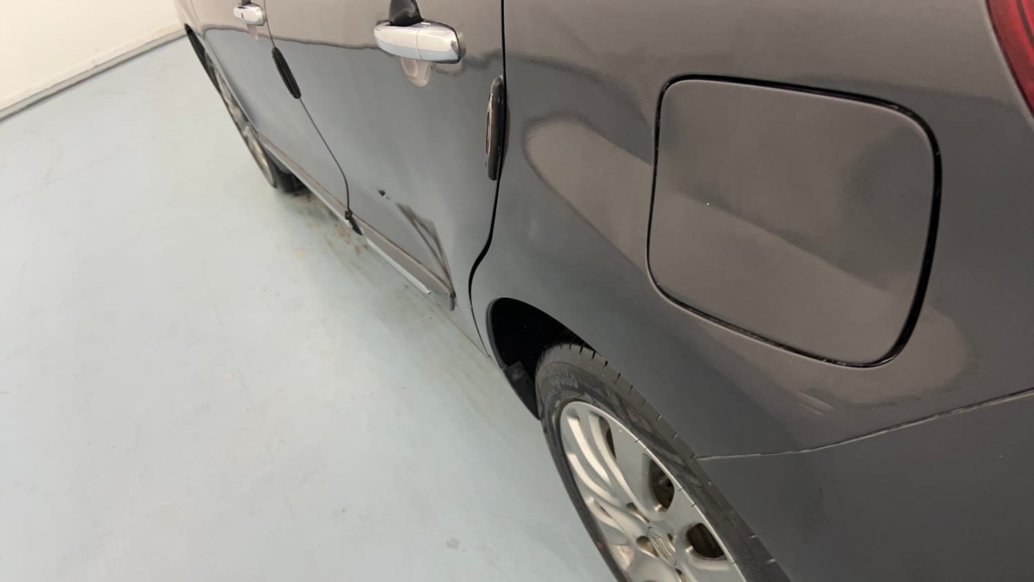 Used 2016 Maruti Suzuki Baleno Zeta 1.2 Petrol Manual dents MINOR DENT