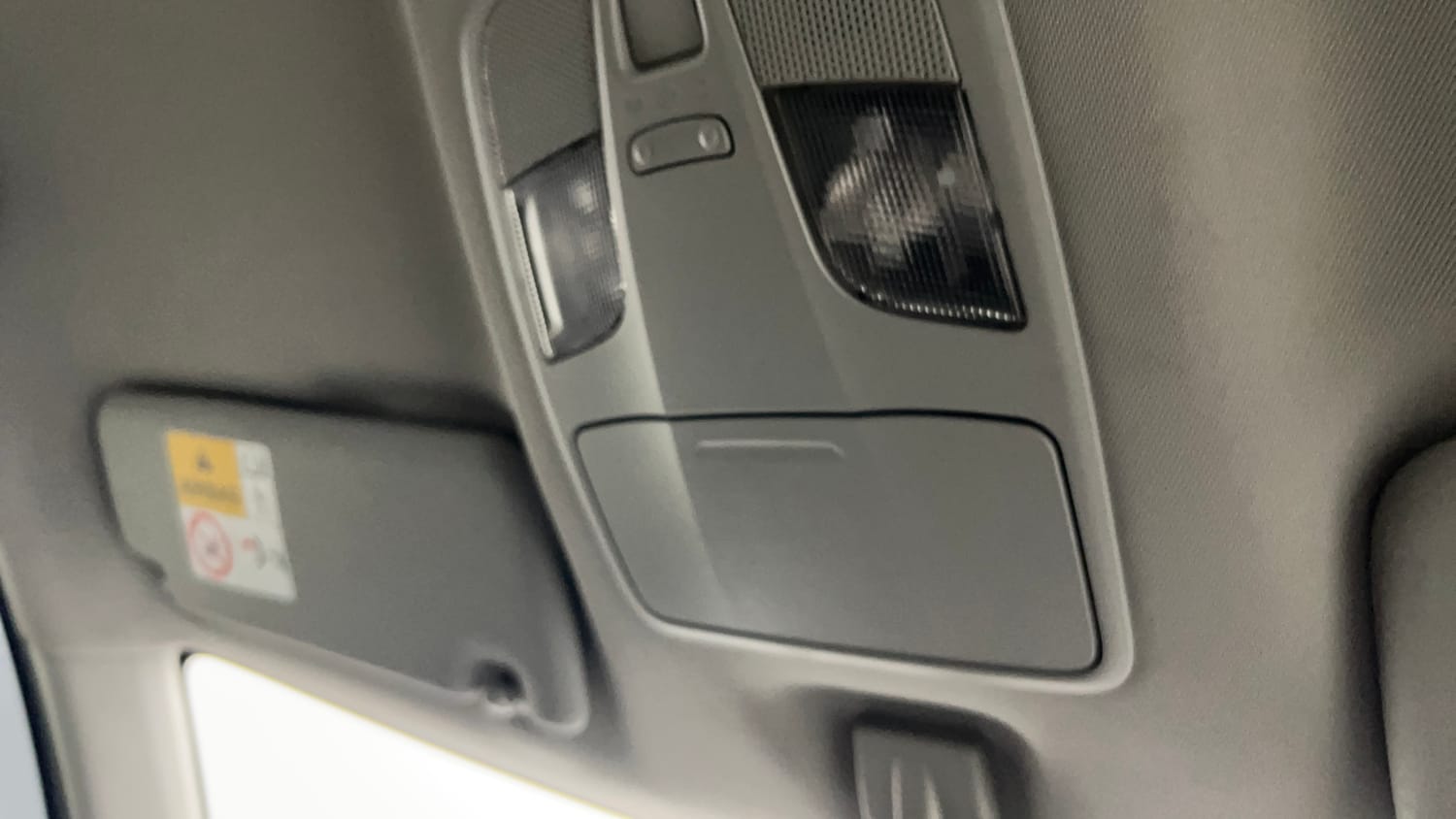 Used 2023 Maruti Suzuki XL6 Alpha MT Petrol Petrol Manual top_features Ambient interior lighting