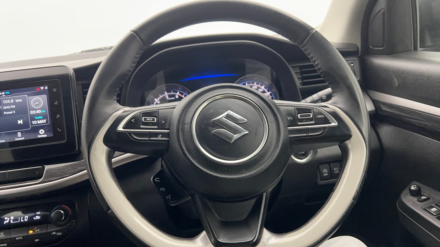 Used 2023 Maruti Suzuki XL6 Alpha MT Petrol Petrol Manual interior STEERING VIEW
