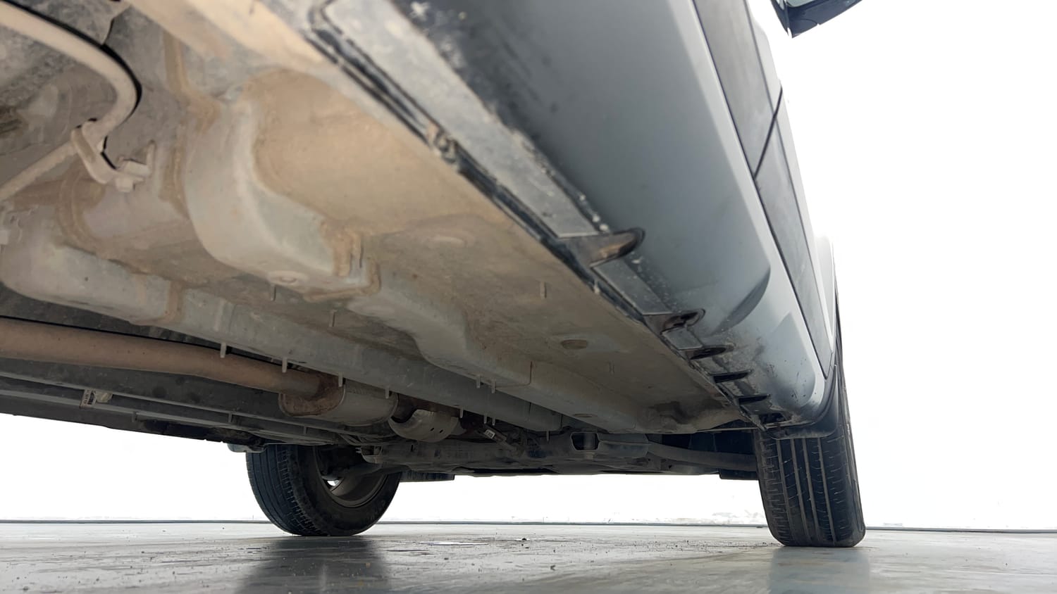 Used 2023 Hyundai Creta SX 1.5 Petrol Petrol Manual extra REAR RIGHT UNDERBODY VIEW