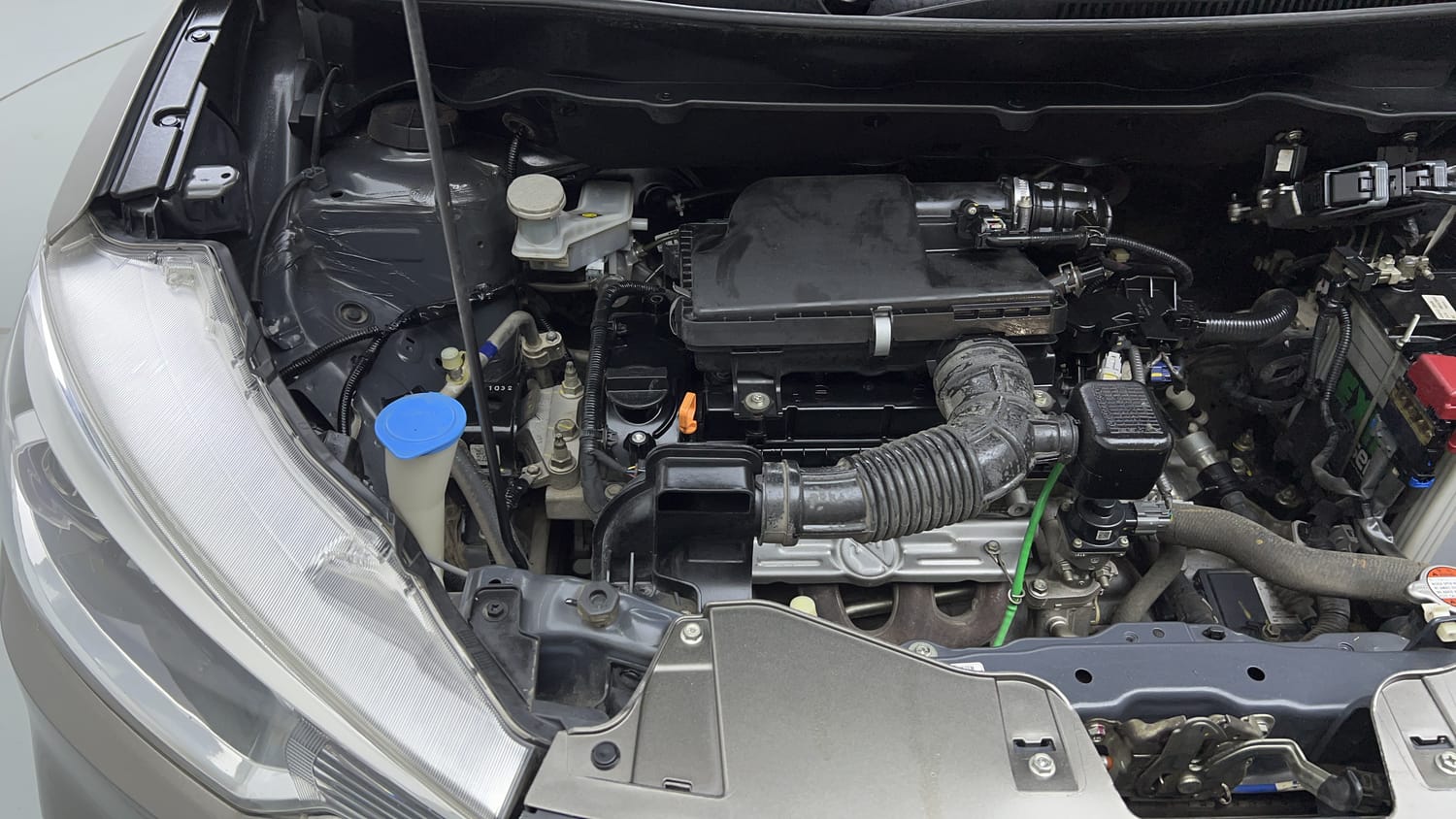 Used 2023 Maruti Suzuki Ertiga ZXi Plus AT Petrol Automatic engine ENGINE RIGHT SIDE VIEW