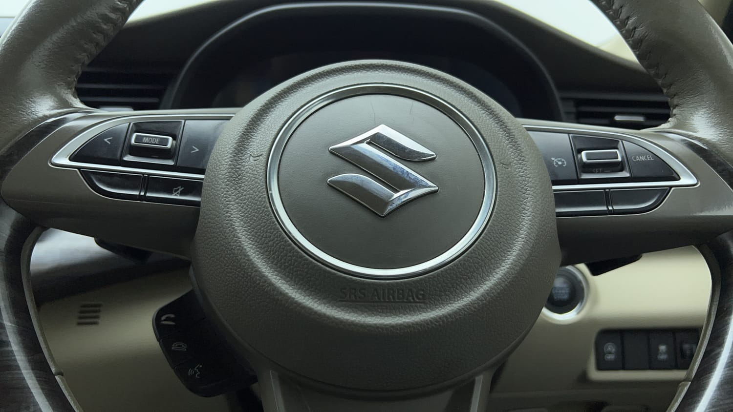 Used 2023 Maruti Suzuki Ertiga ZXi Plus AT Petrol Automatic top_features Airbags