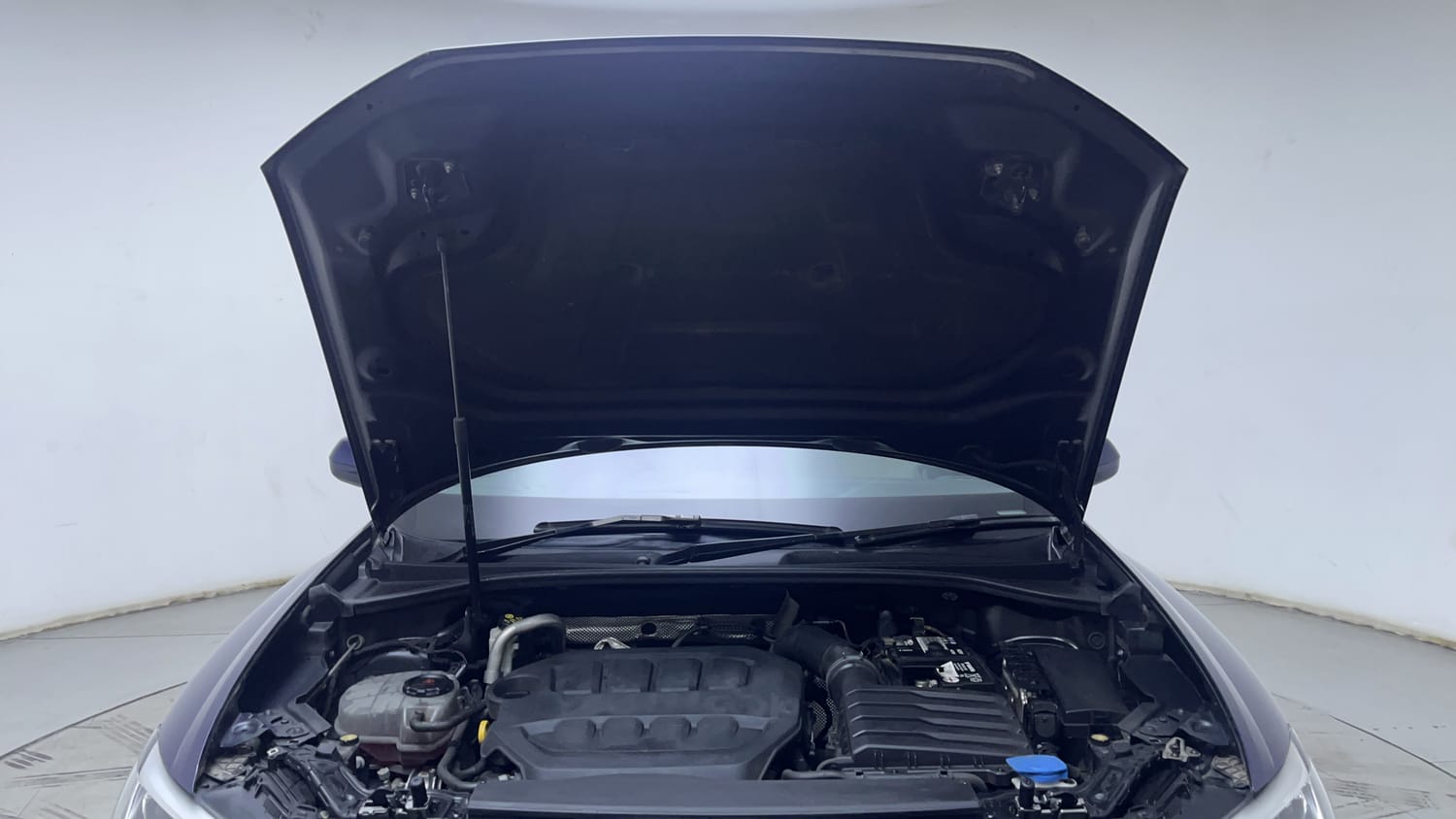 Used 2023 Audi Q3 40 TFSI Premium Plus Petrol Automatic engine ENGINE & BONNET OPEN FRONT VIEW