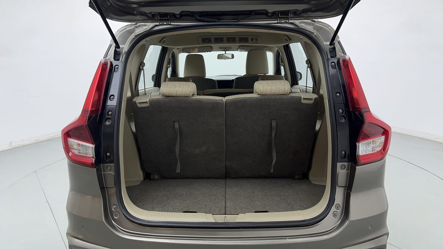 Used 2023 Maruti Suzuki Ertiga ZXi Plus AT Petrol Automatic interior DICKY INSIDE VIEW