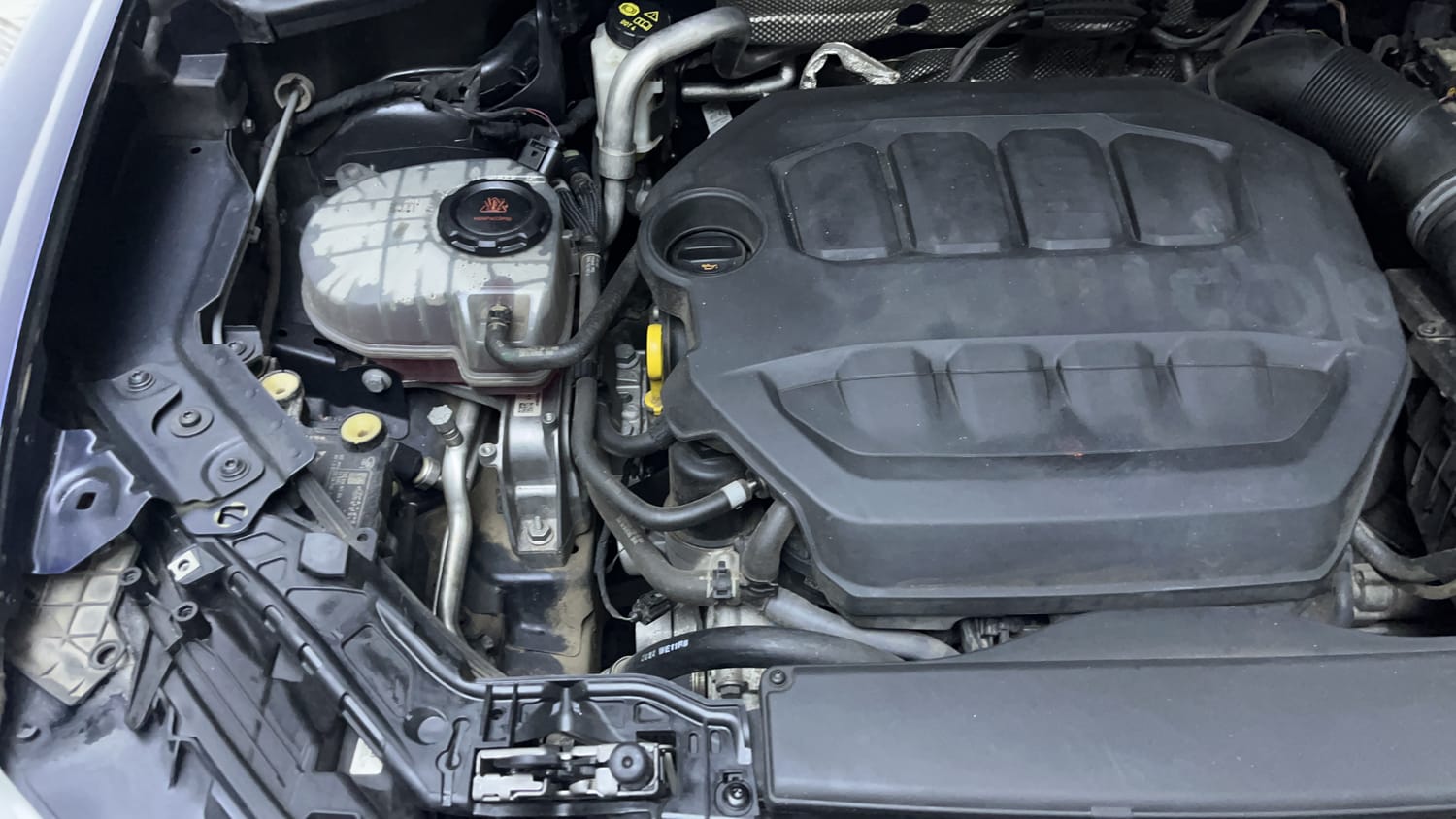 Used 2023 Audi Q3 40 TFSI Premium Plus Petrol Automatic engine ENGINE RIGHT SIDE VIEW