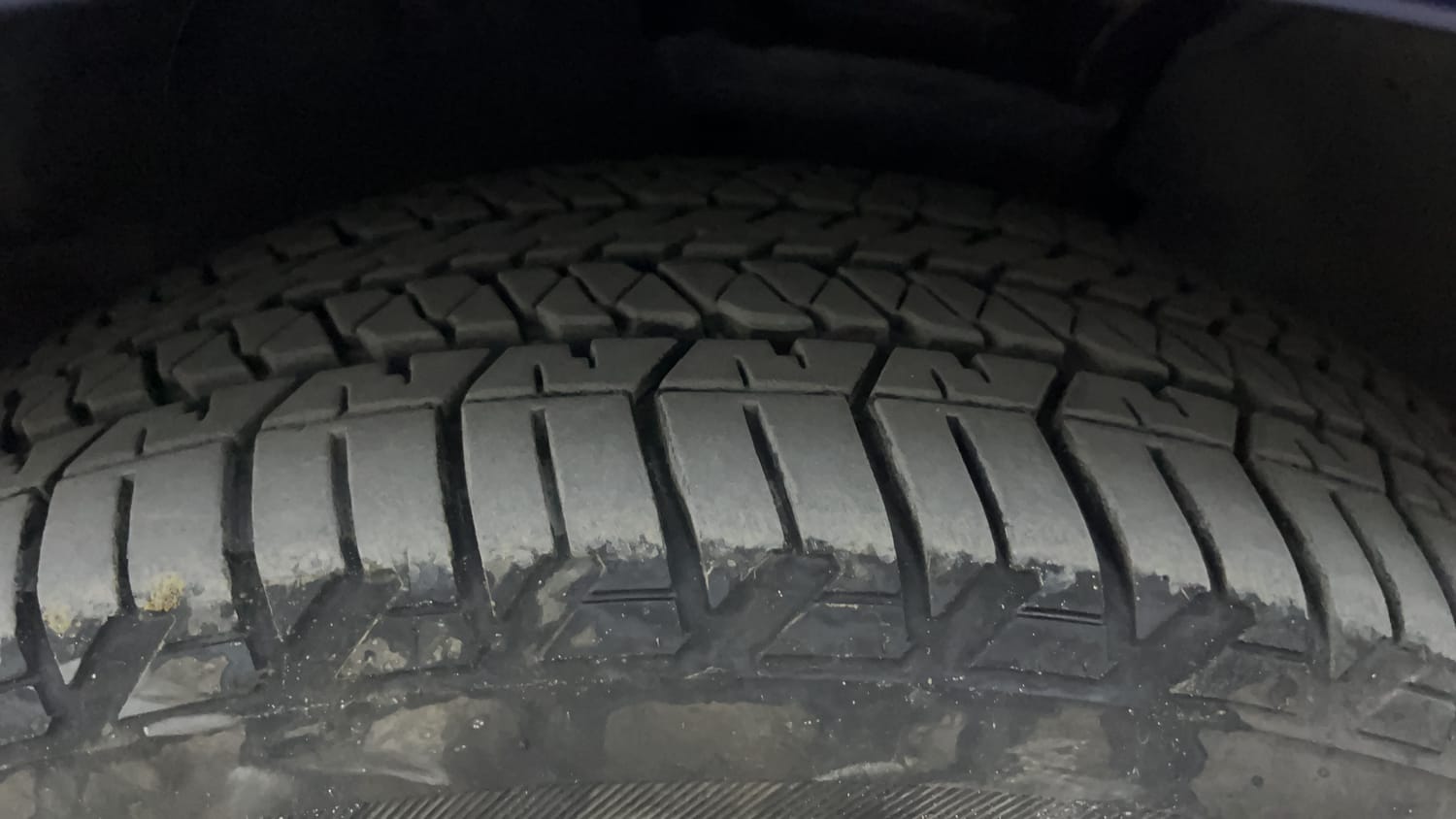 Used 2023 Audi Q3 40 TFSI Premium Plus Petrol Automatic tyres LEFT FRONT TYRE TREAD VIEW