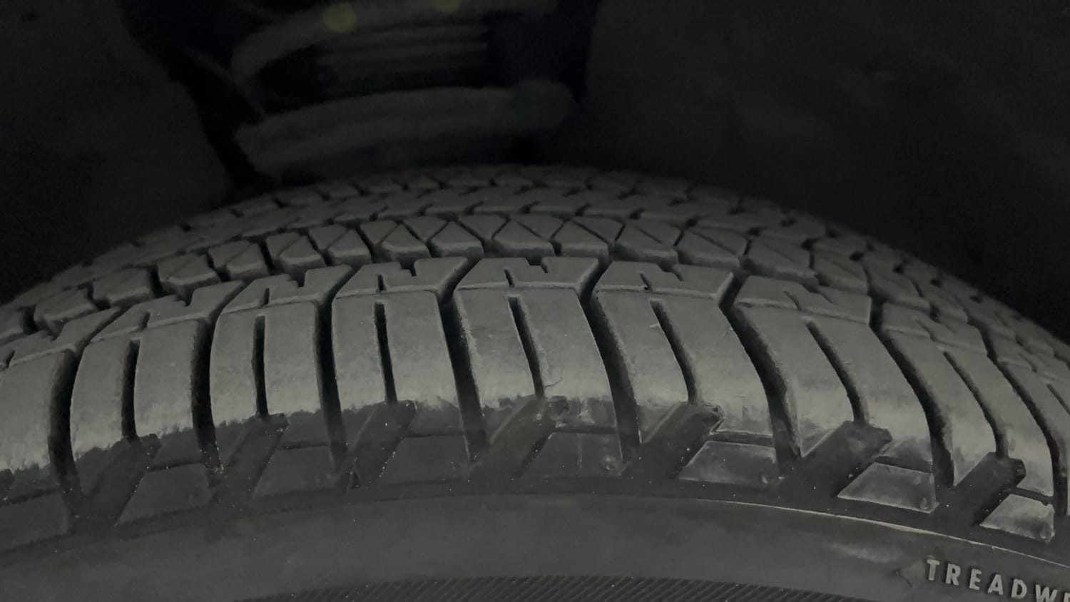 Used 2023 Audi Q3 40 TFSI Premium Plus Petrol Automatic tyres RIGHT FRONT TYRE TREAD VIEW