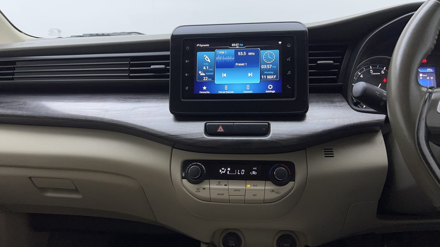 Used 2023 Maruti Suzuki Ertiga ZXi Plus AT Petrol Automatic interior MUSIC SYSTEM & AC CONTROL VIEW