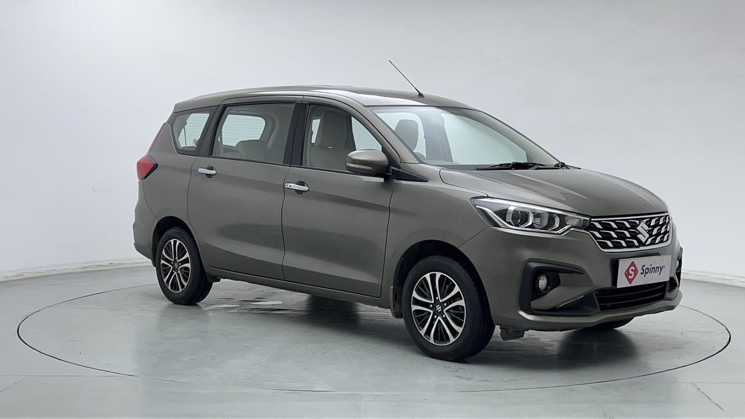 Used 2023 Maruti Suzuki Ertiga ZXi Plus AT Petrol Automatic exterior RIGHT FRONT CORNER VIEW