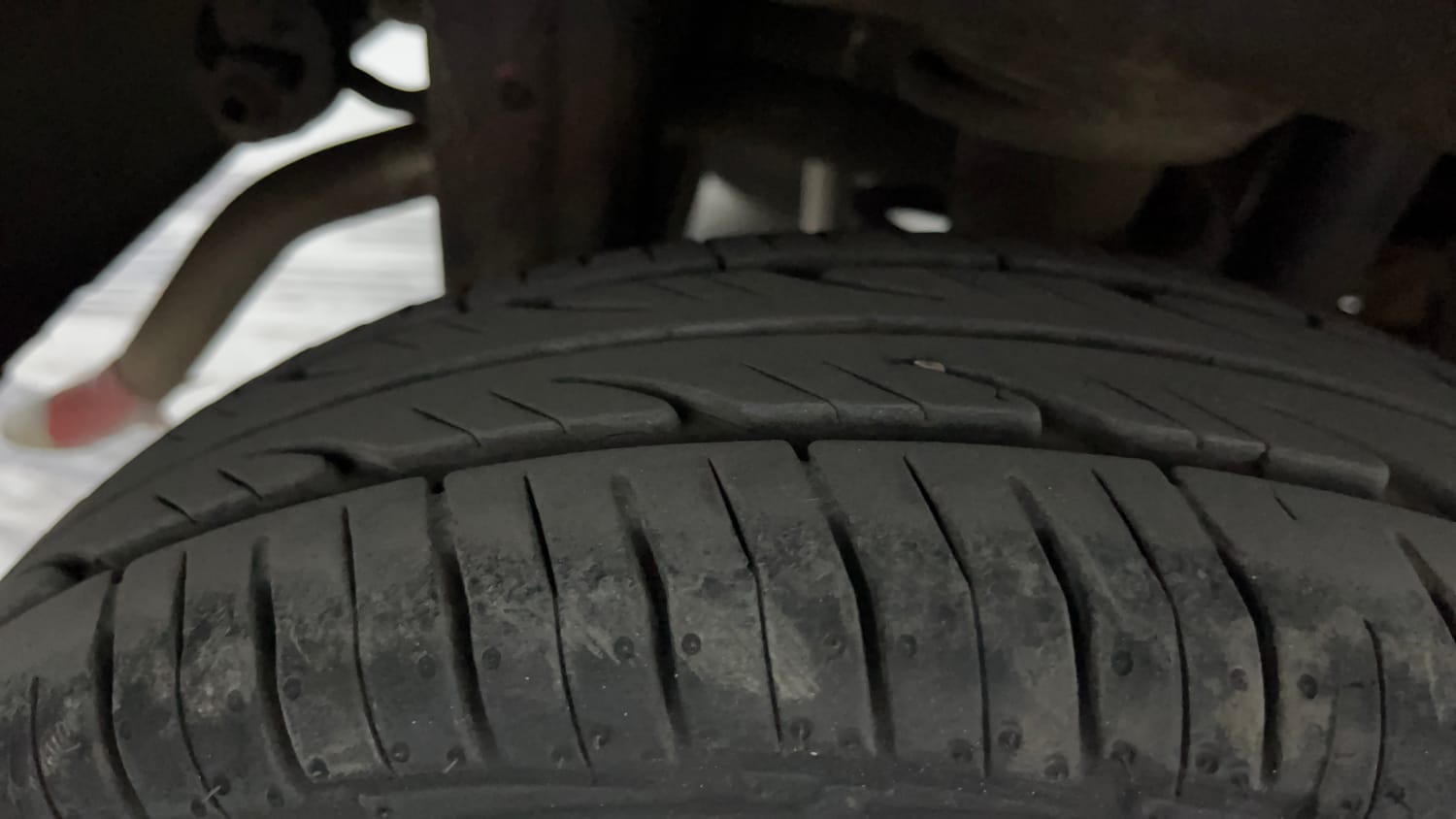 Used 2016 Maruti Suzuki Alto 800 LXi Petrol Manual tyres RIGHT REAR TYRE TREAD VIEW